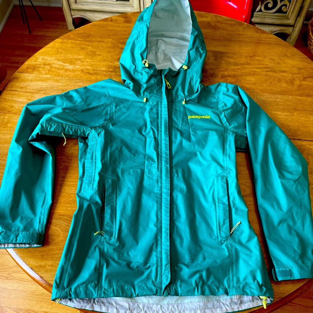 Womens Patagonia rain jacket
